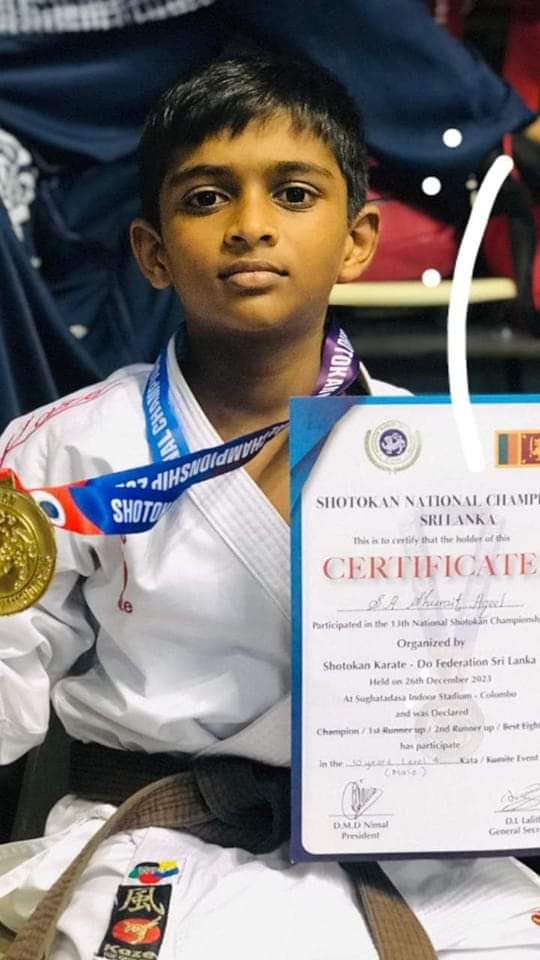National Level Karate was organized by shotokan Karate Do Federation Srilanka.It was held on 26th December at Sugathadasa Stadium Colombo.S.A.Shuraif Aqeel participated in this competion and got 1st runner-up.
